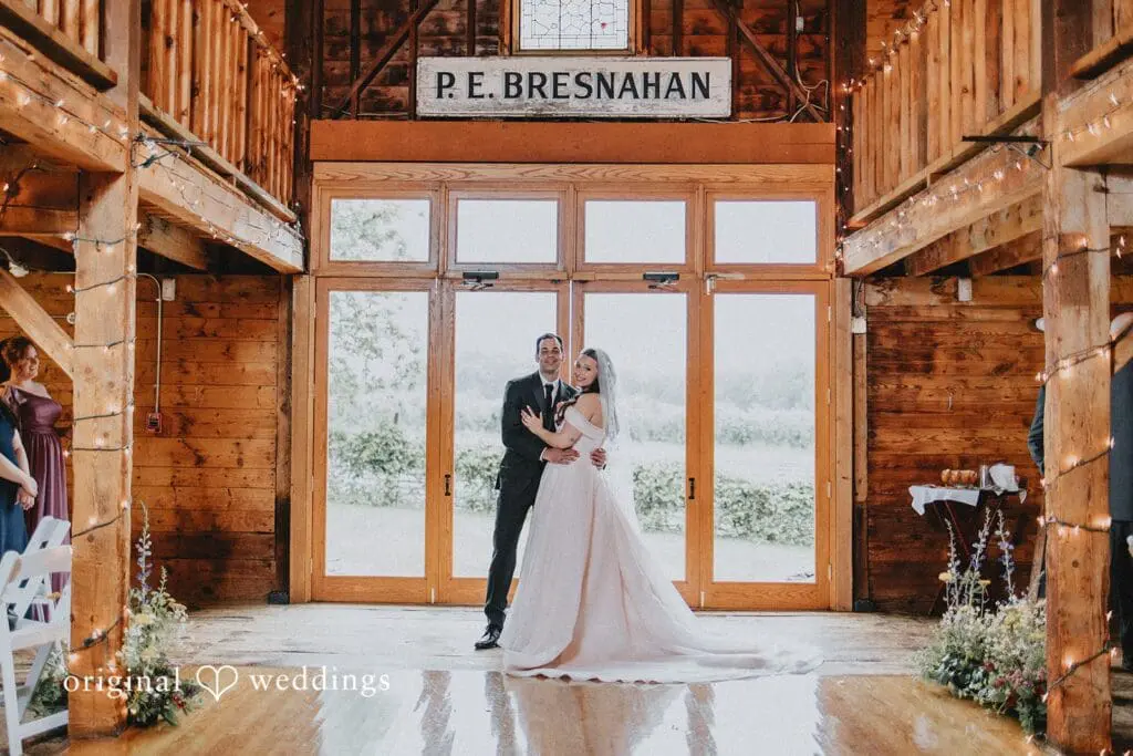 Smith Barn Brooksby Farm Wedding // Victoria & Mark -