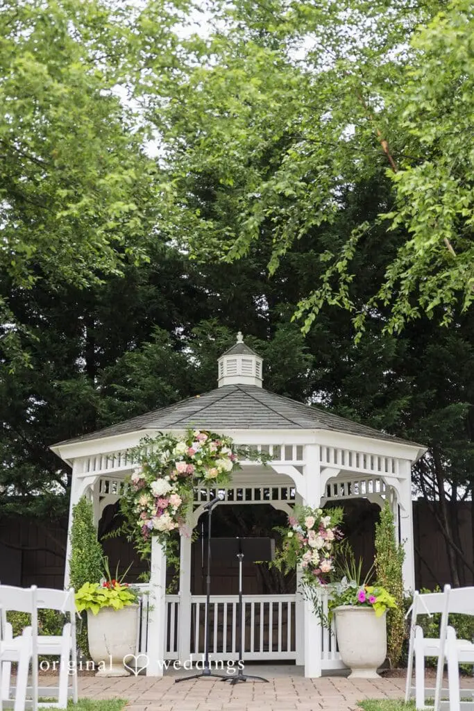 Springfield Country Club Wedding // Kelly & Matt -
