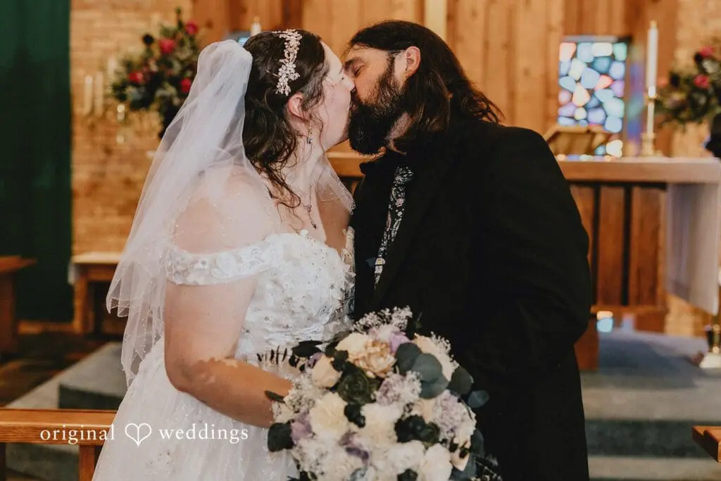 The Outlet Wedding