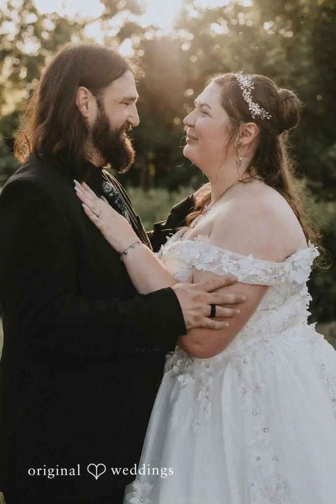 The Outlet Wedding