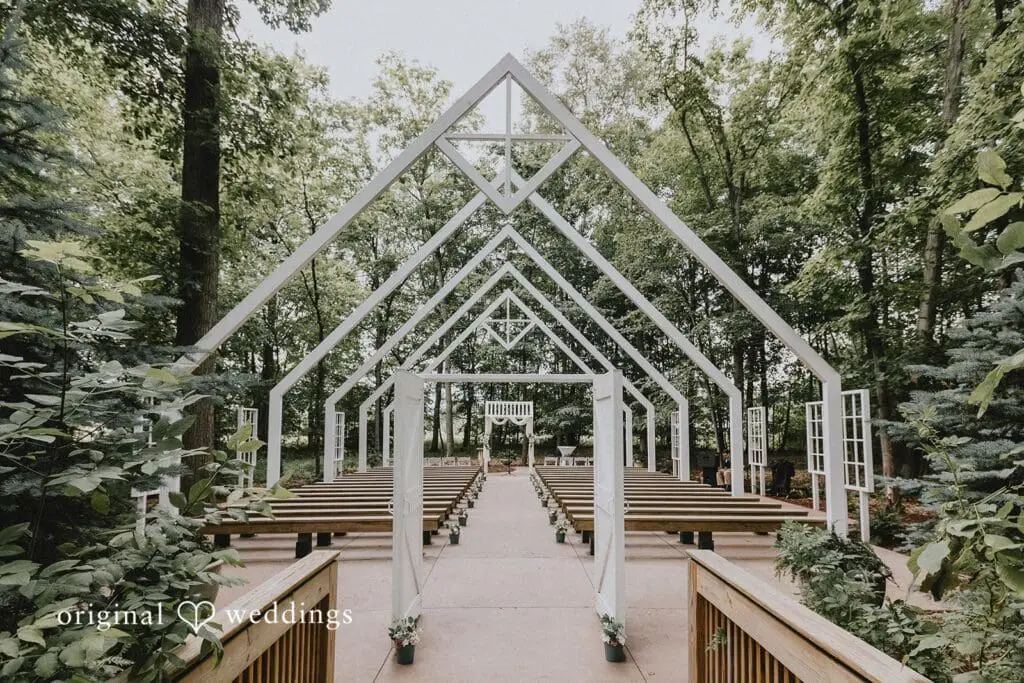 Waters Edge Vineyard Wedding // Leah & Sean -