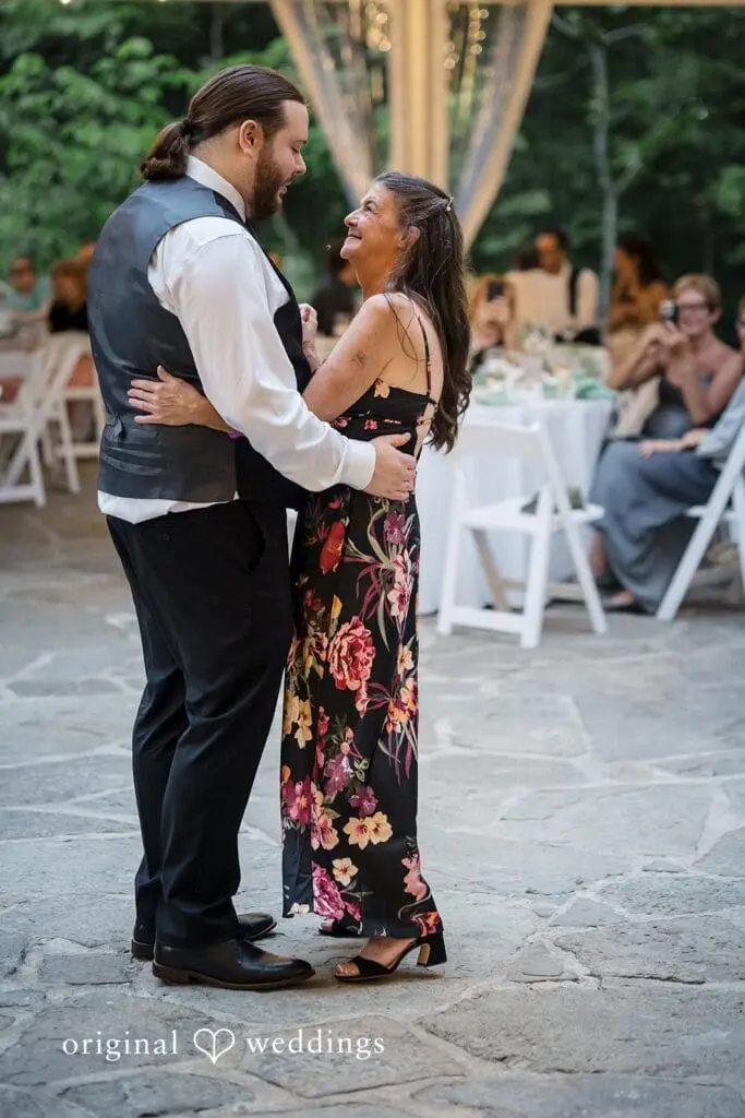 Krippendorf Lodge Wedding // Simona & John -