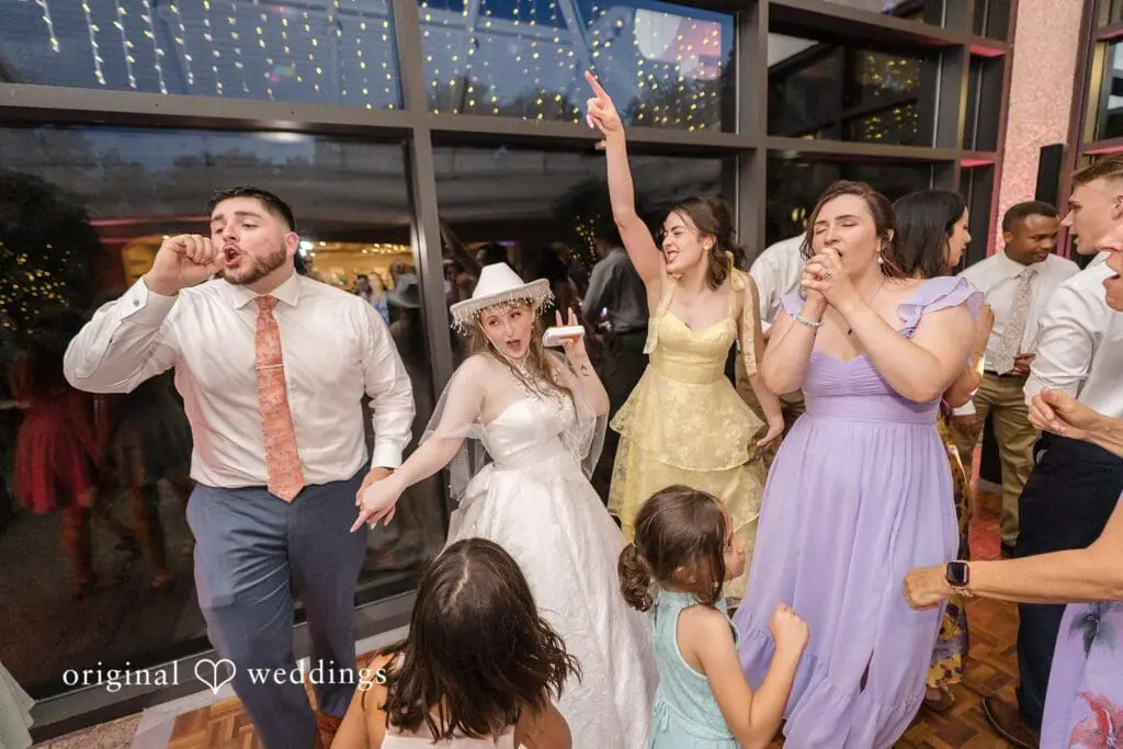 The Atrium at Meadowlark Gardens Wedding // Anna & Matthew -