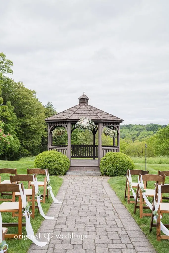 Fern Hill Barn Wedding // Isabelle & Ryan -