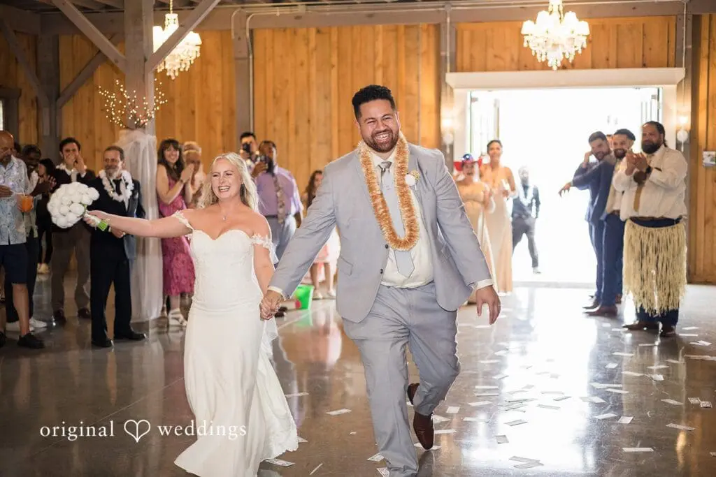 The Prickel Barn Wedding // Zoë & Junior -