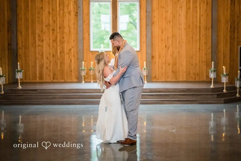 The Prickel Barn Wedding // Zoë & Junior -