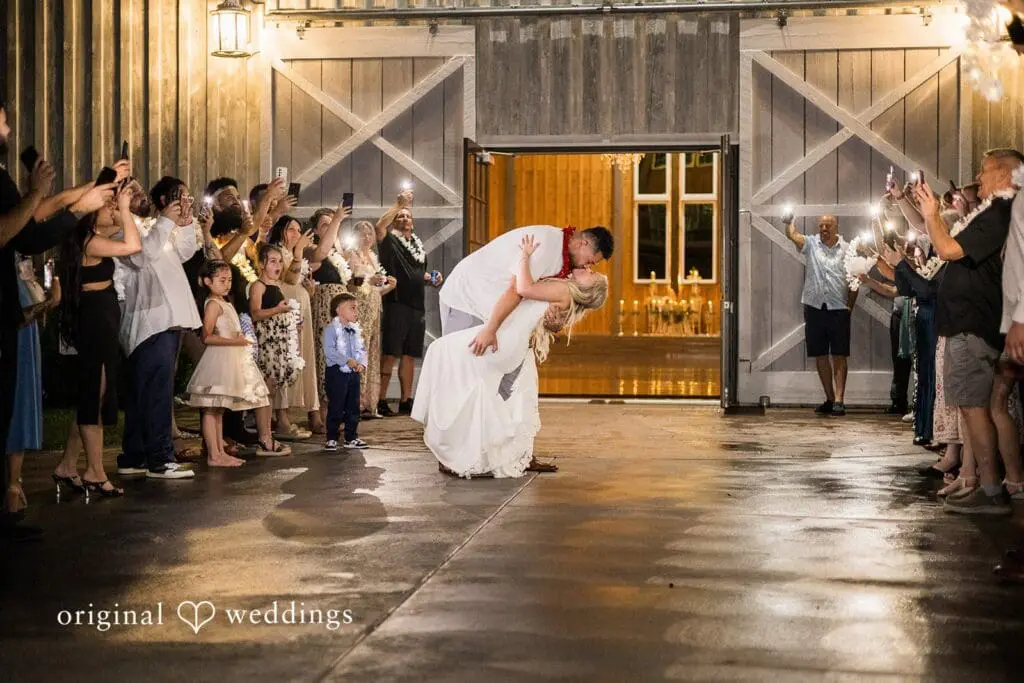 The Prickel Barn Wedding // Zoë & Junior -