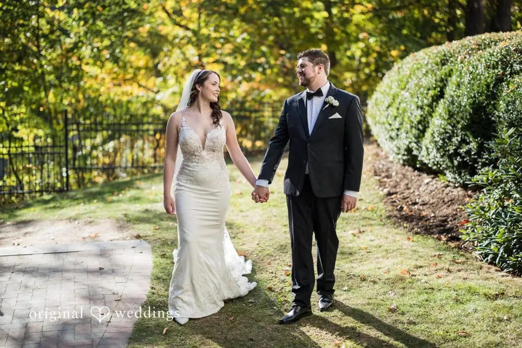 Tupper Manor Wedding // Mikayla & Travis -