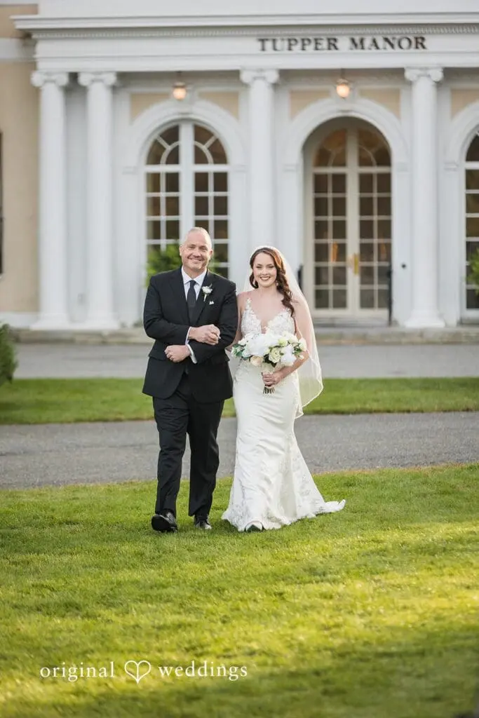Tupper Manor Wedding // Mikayla & Travis -