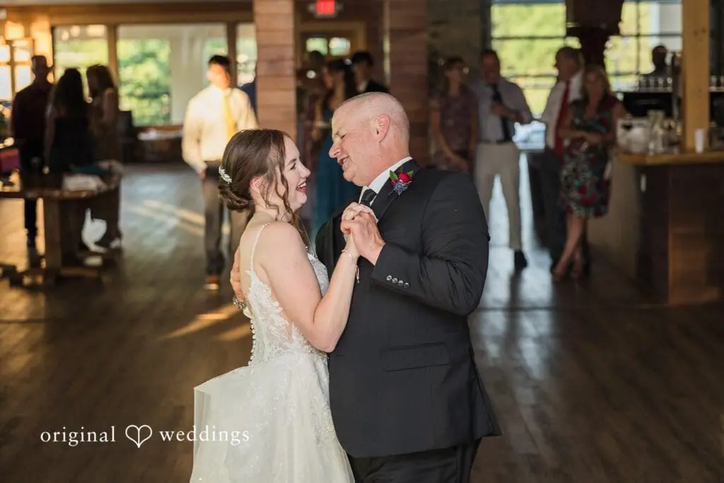 Valley of the Eagles Wedding // Kailey & Riley -