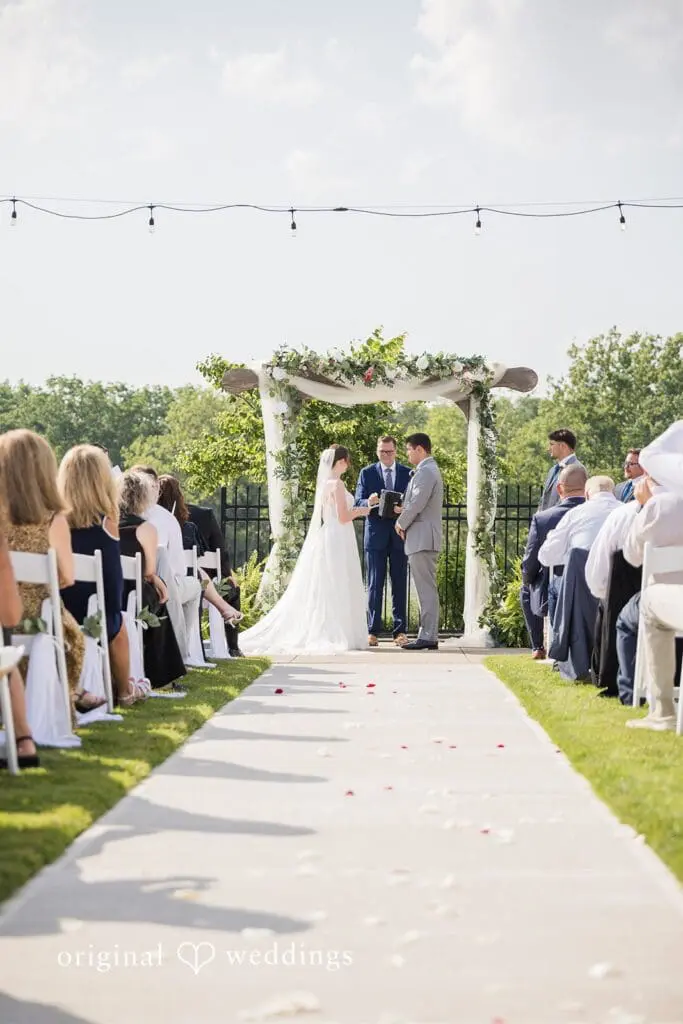 Valley of the Eagles Wedding // Kailey & Riley -