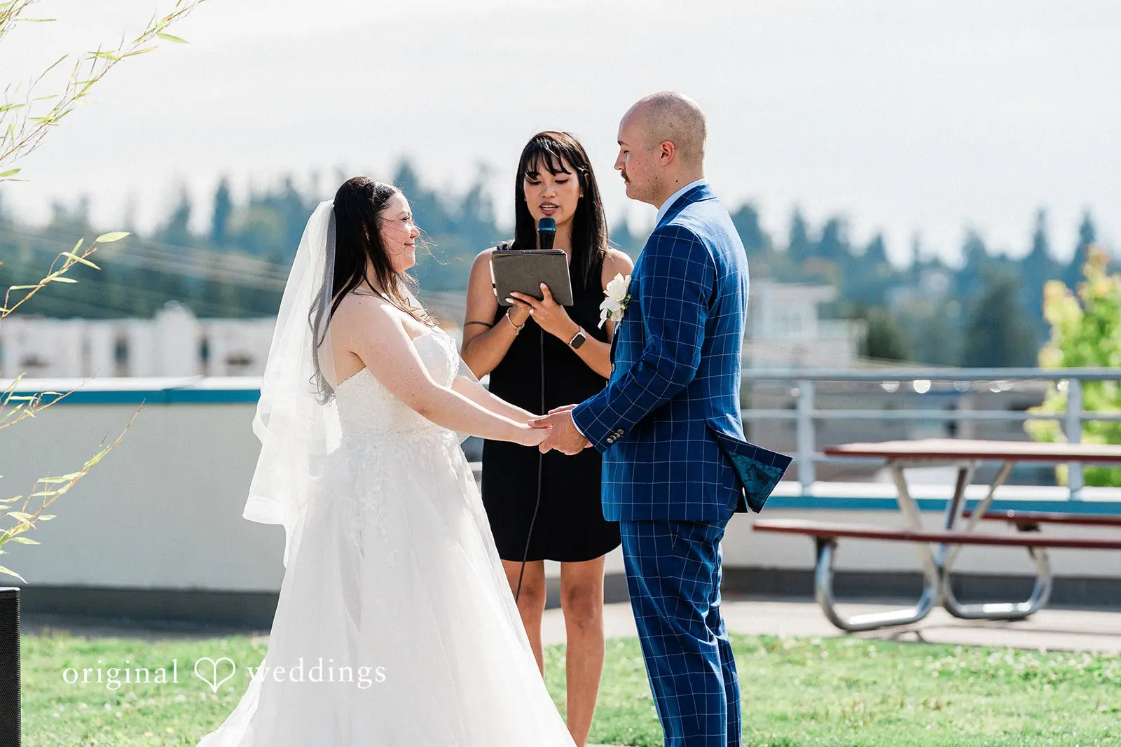 Edmonds Library Wedding // Alexandra & Gabriel -