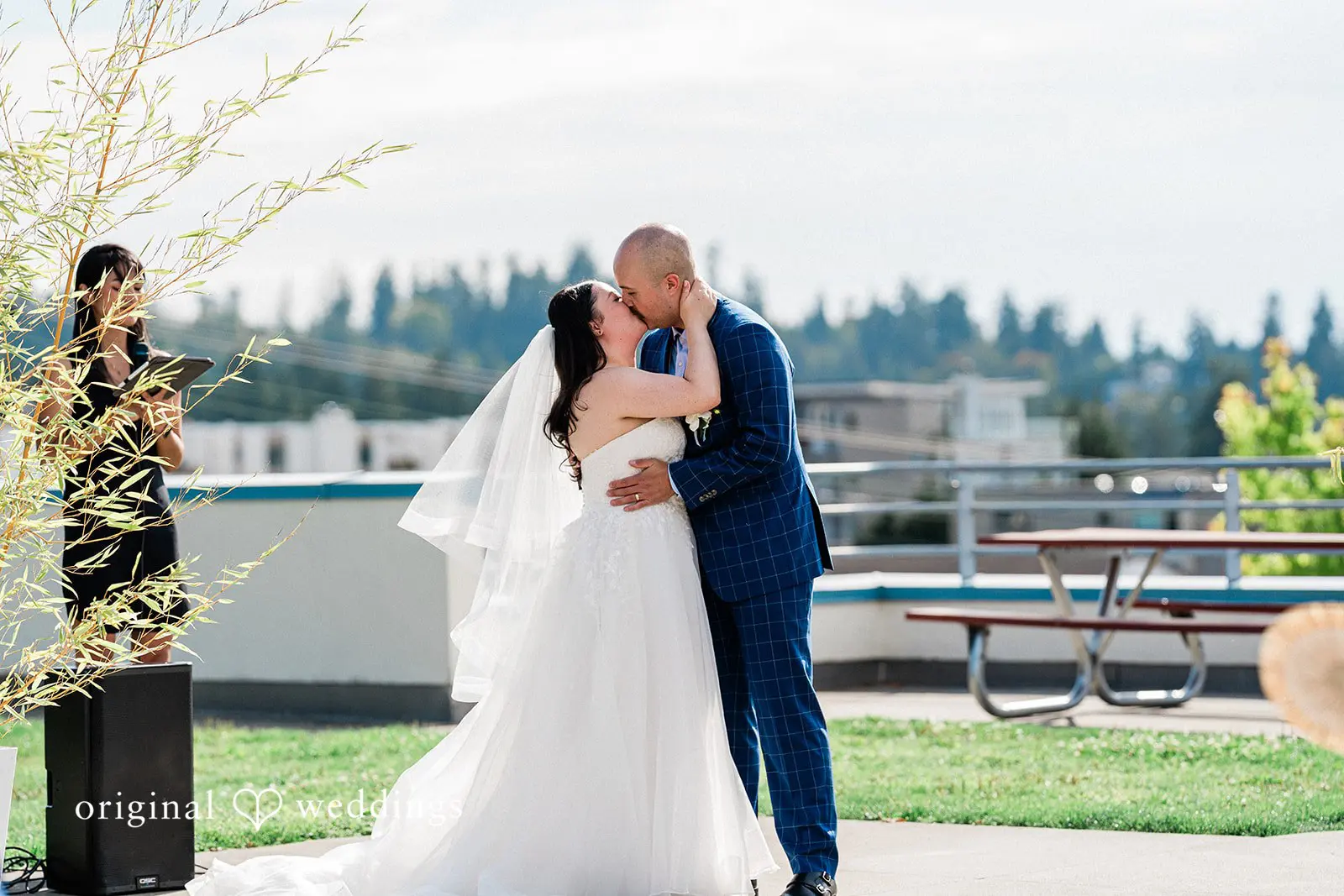 Edmonds Library Wedding // Alexandra & Gabriel -