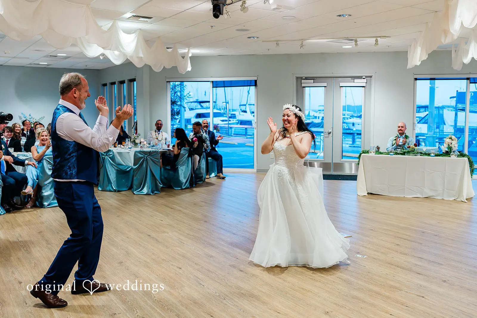 Edmonds Library Wedding // Alexandra & Gabriel -