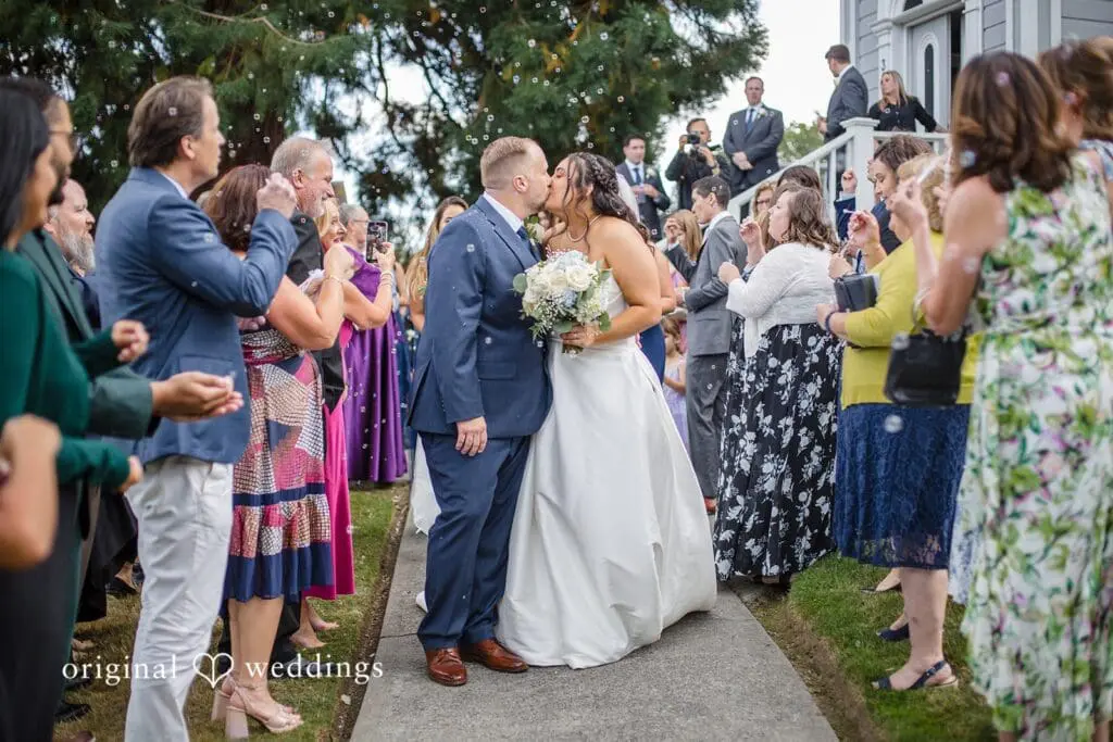 Hood Canal Vista Pavilion Wedding // Maria Clara & Michael -