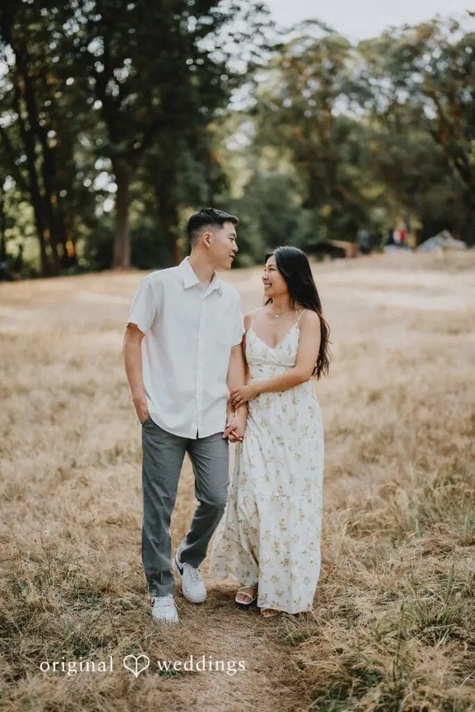 Lincoln Park Engagement // Angie & Andrew -