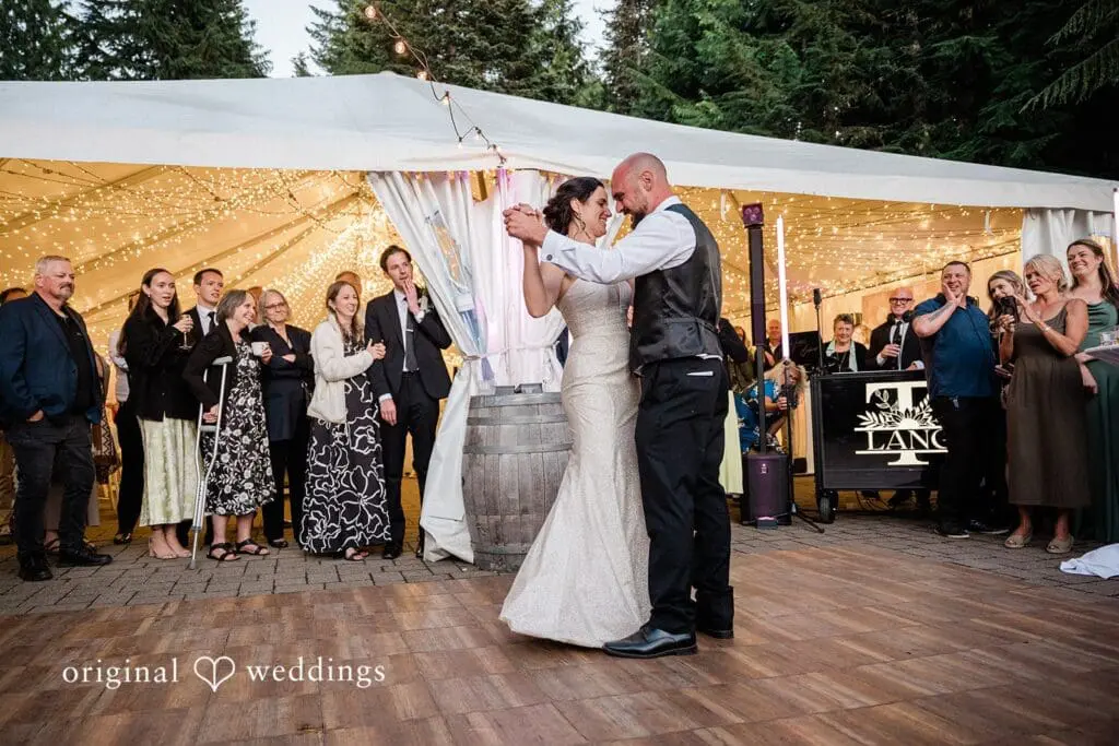 Mt. Hood Skibowl Wedding // Victoria & Tyler -
