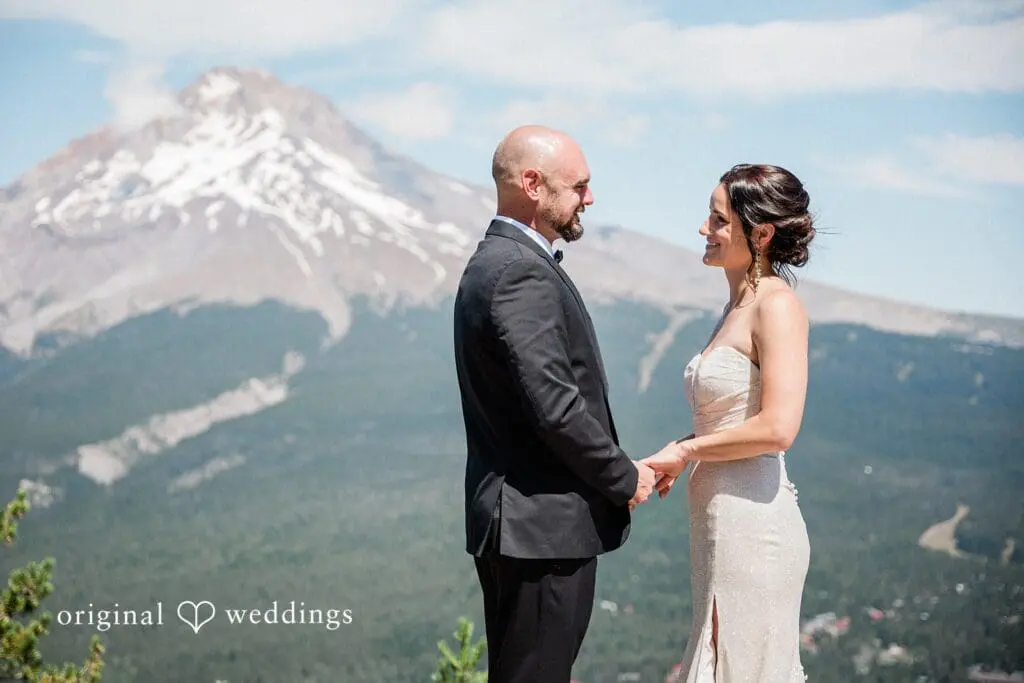 Mt. Hood Skibowl Wedding // Victoria & Tyler -