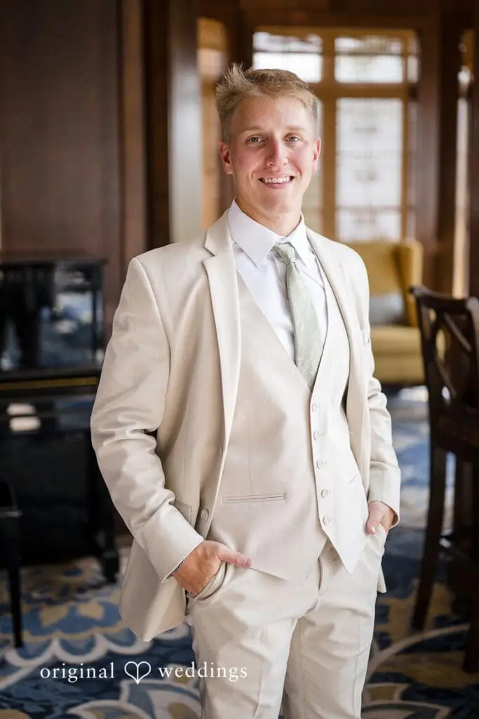 Osthoff Resort Wedding // Claire & Peter -