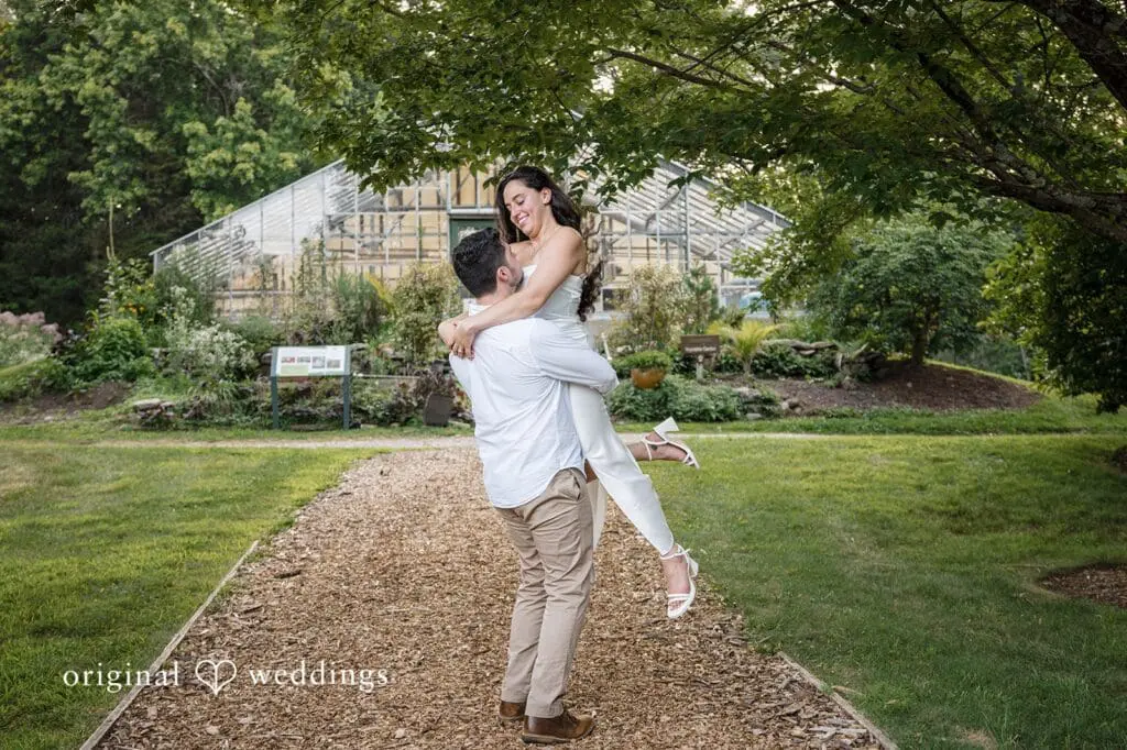 Stamford Bartlett Arboretum & Gardens Engagement // Chloe & Brandon -