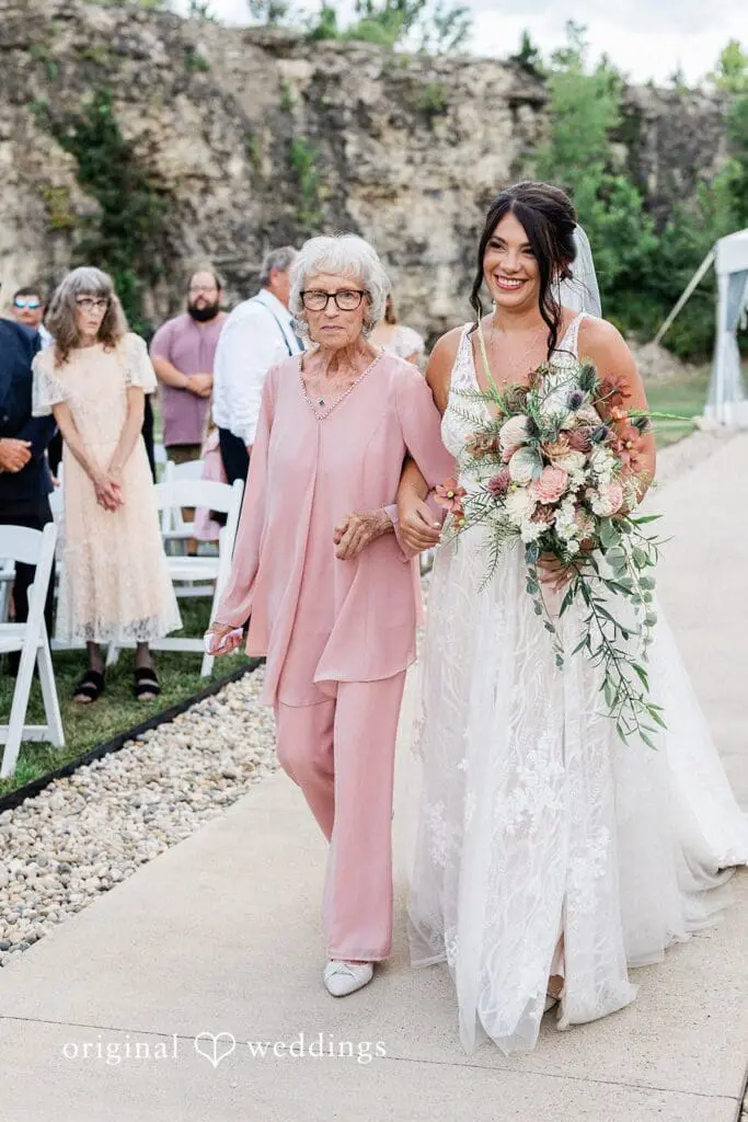 Sunset Bluffs Wedding // Gabriella & Alex -