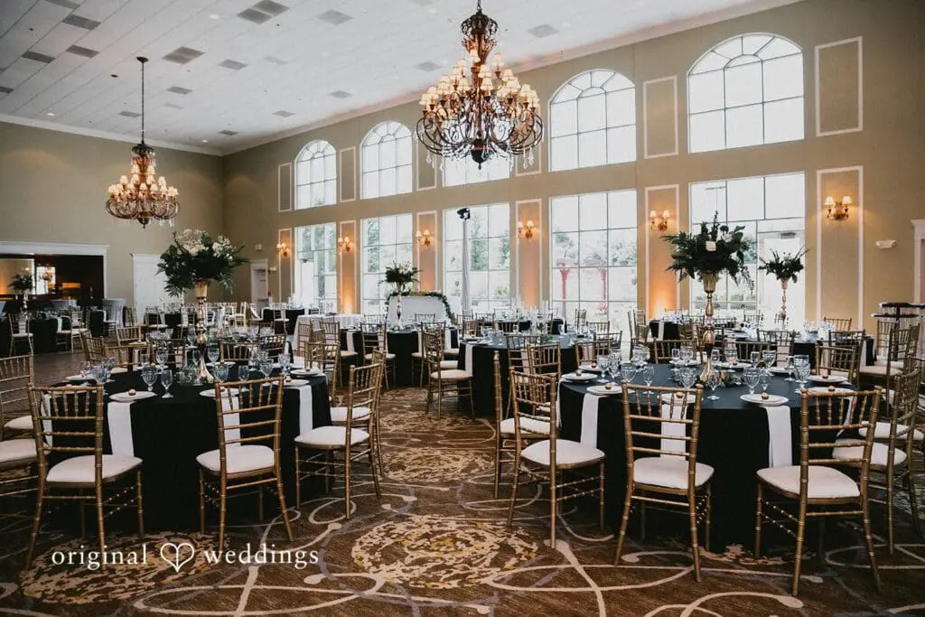 DiNolfo's Banquets Wedding // Peyton & Daniel -
