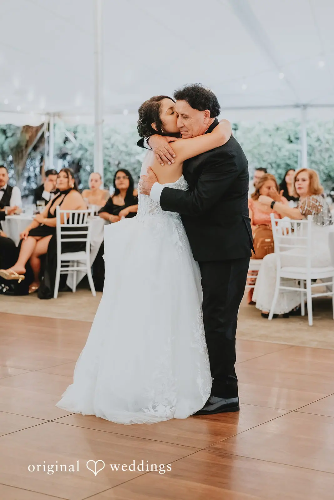 Stephanie + Hugo Abernethy Center Wedding // Stephanie & Hugo -