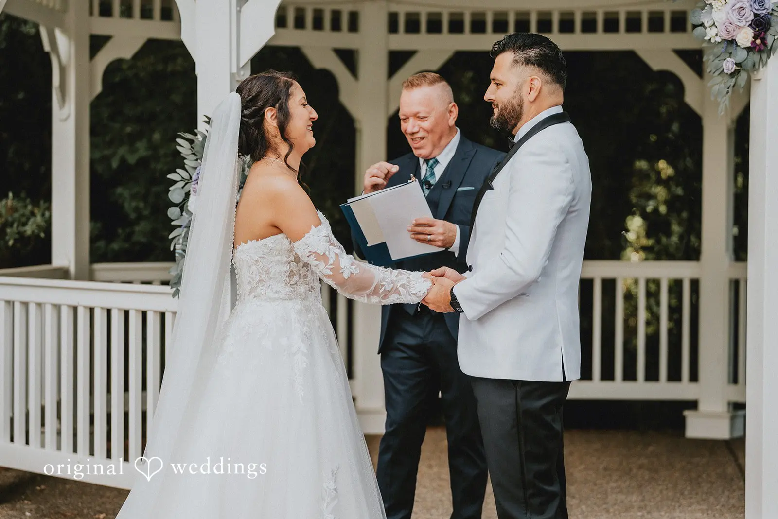 Stephanie + Hugo Abernethy Center Wedding // Stephanie & Hugo -