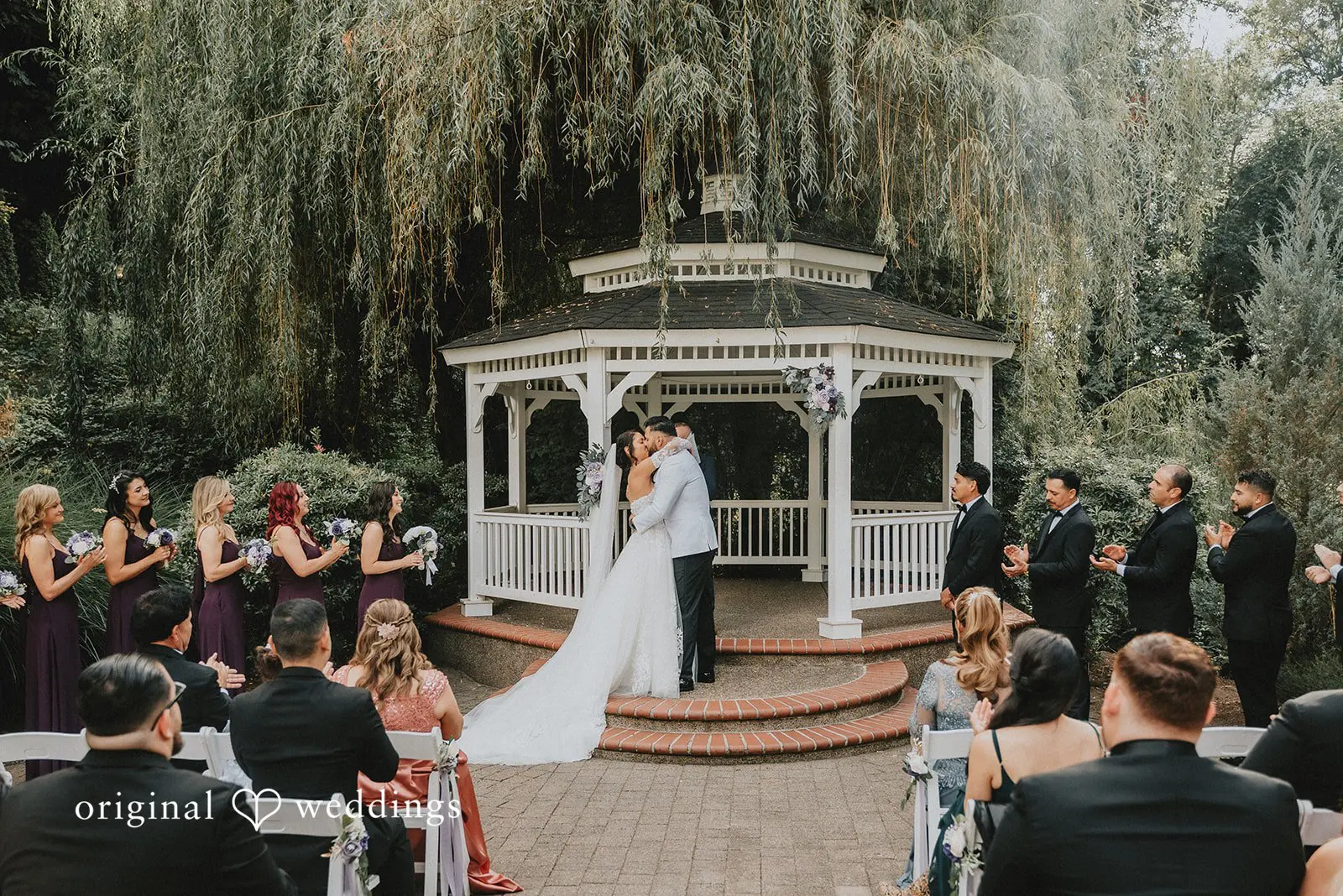 Stephanie + Hugo Abernethy Center Wedding // Stephanie & Hugo -