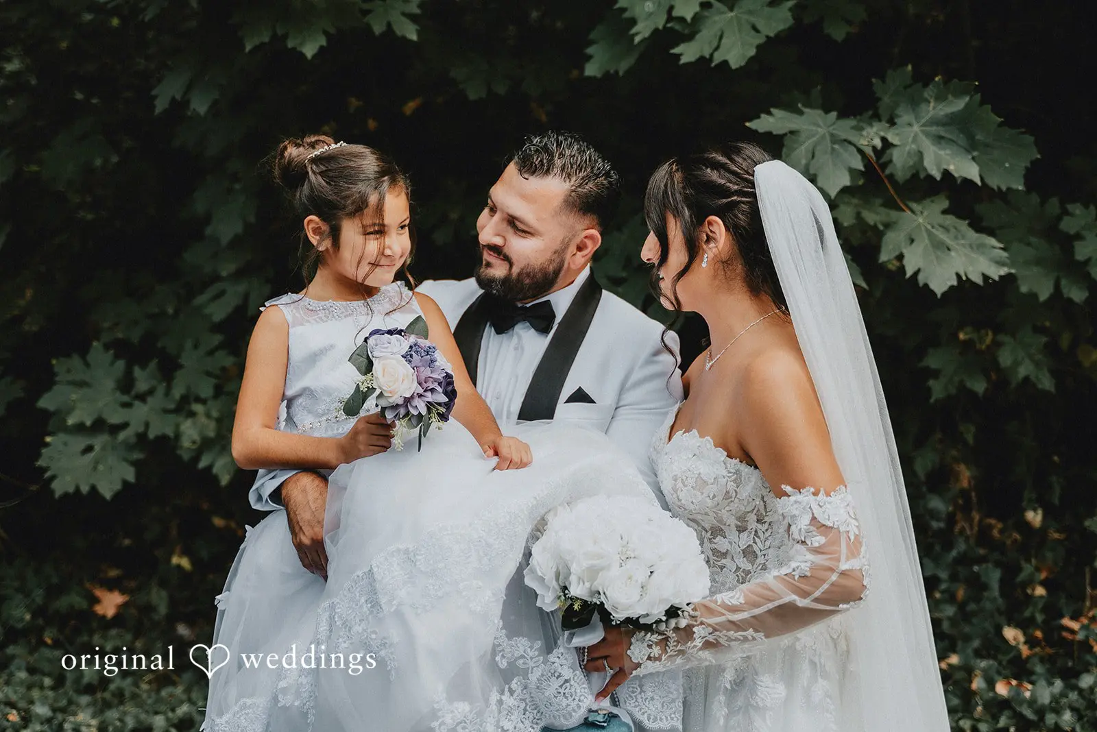 Stephanie + Hugo Abernethy Center Wedding // Stephanie & Hugo -