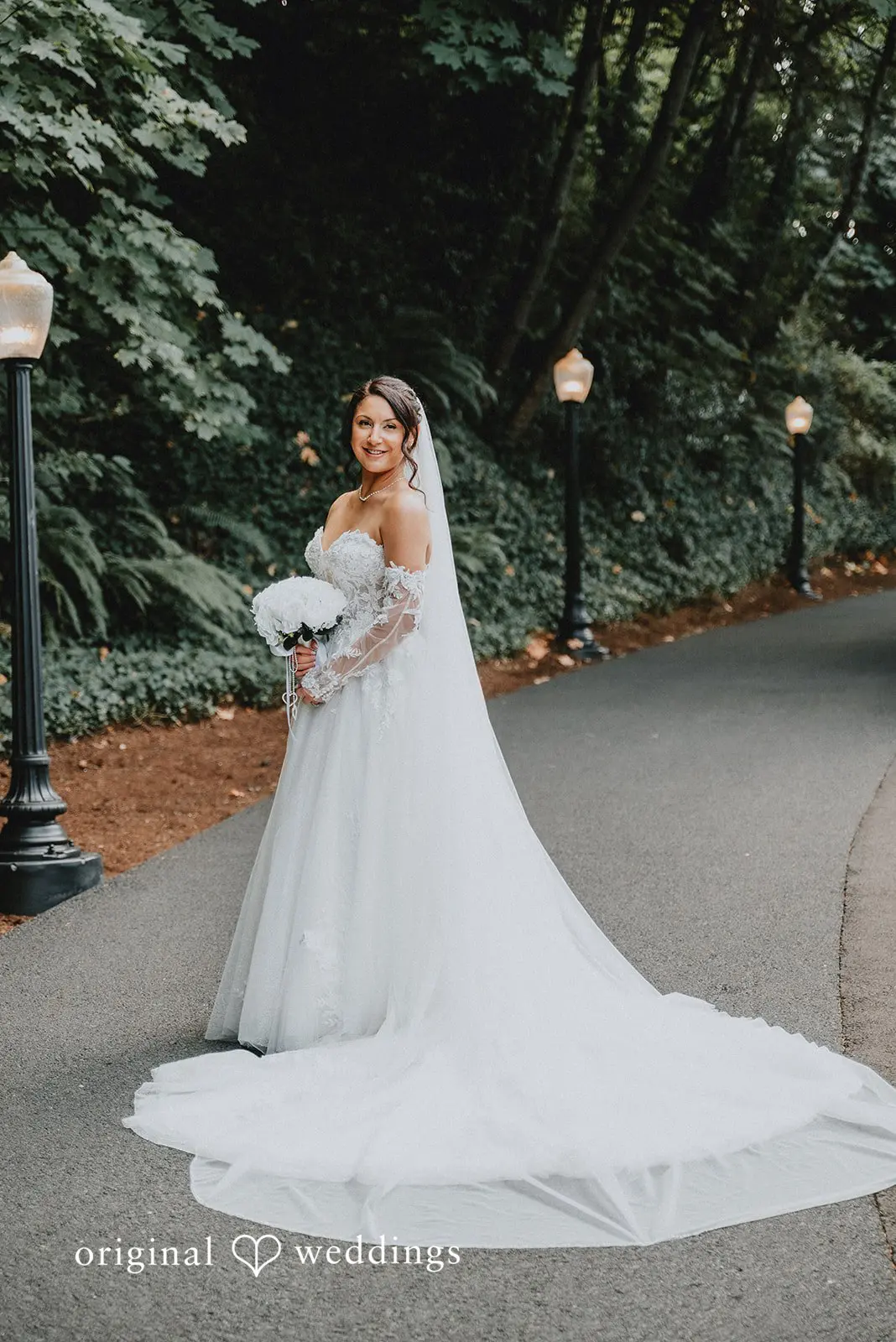 Stephanie + Hugo Abernethy Center Wedding // Stephanie & Hugo -