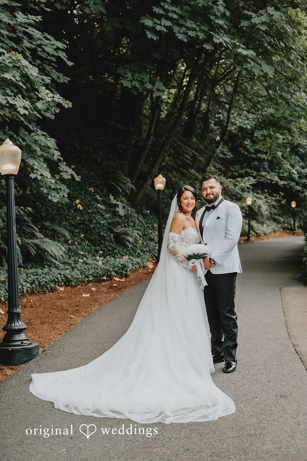 Stephanie + Hugo Abernethy Center Wedding // Stephanie & Hugo -