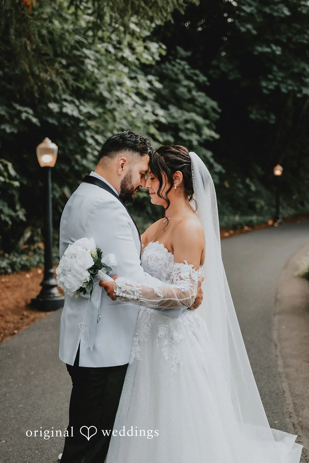 Stephanie + Hugo Abernethy Center Wedding // Stephanie & Hugo -