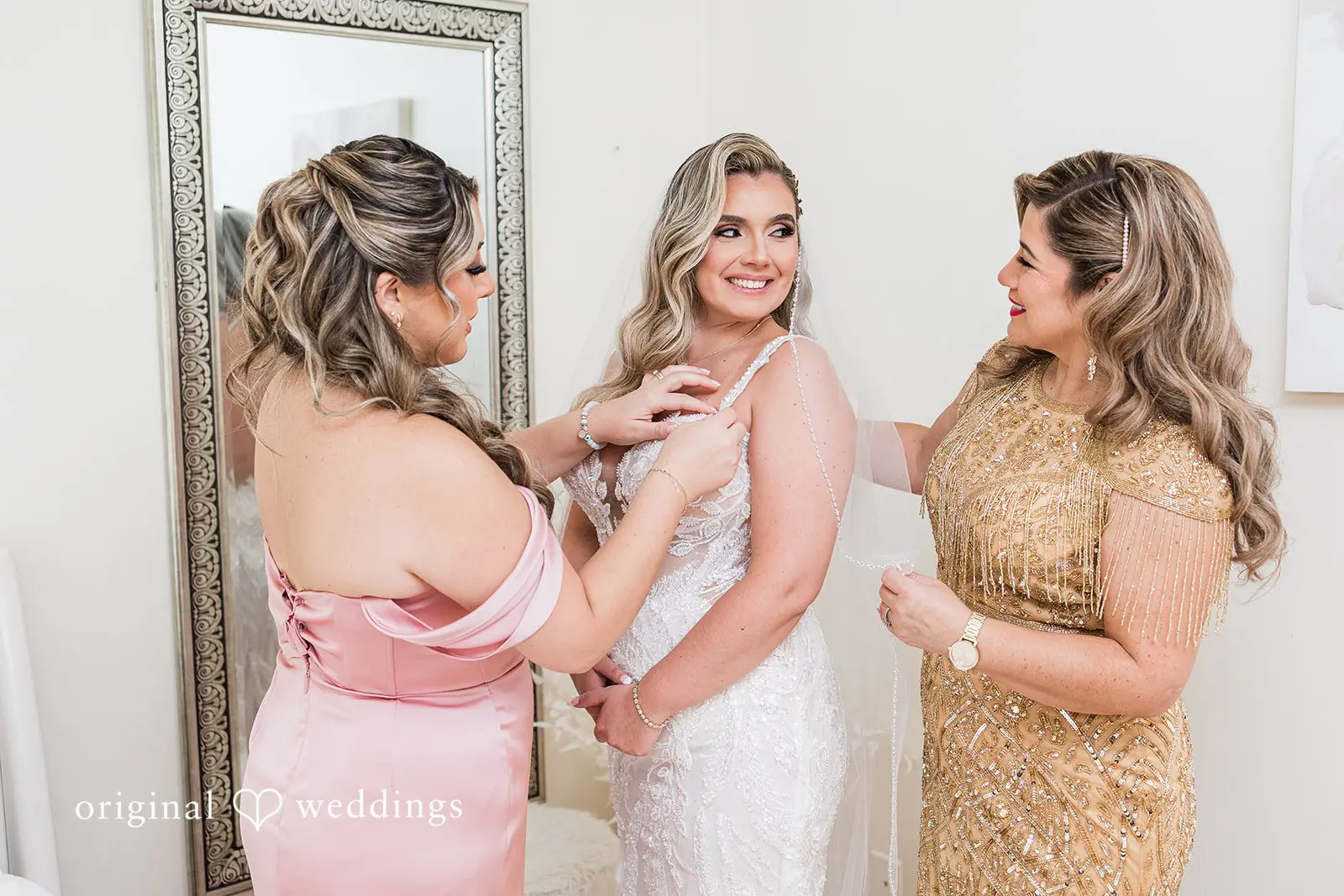 Michelle + Luis AC Hotel By Marriott Worcester Wedding // Michelle & Luis -