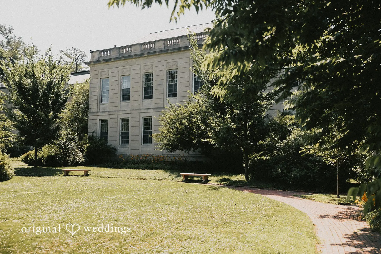Melanie + Taylor Arlington Town Hall Wedding // Melanie & Taylor -