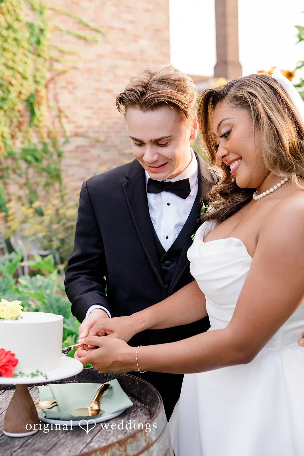Thomas + Sierra Big Delicious Planet Wedding // Thomas & Sierra -