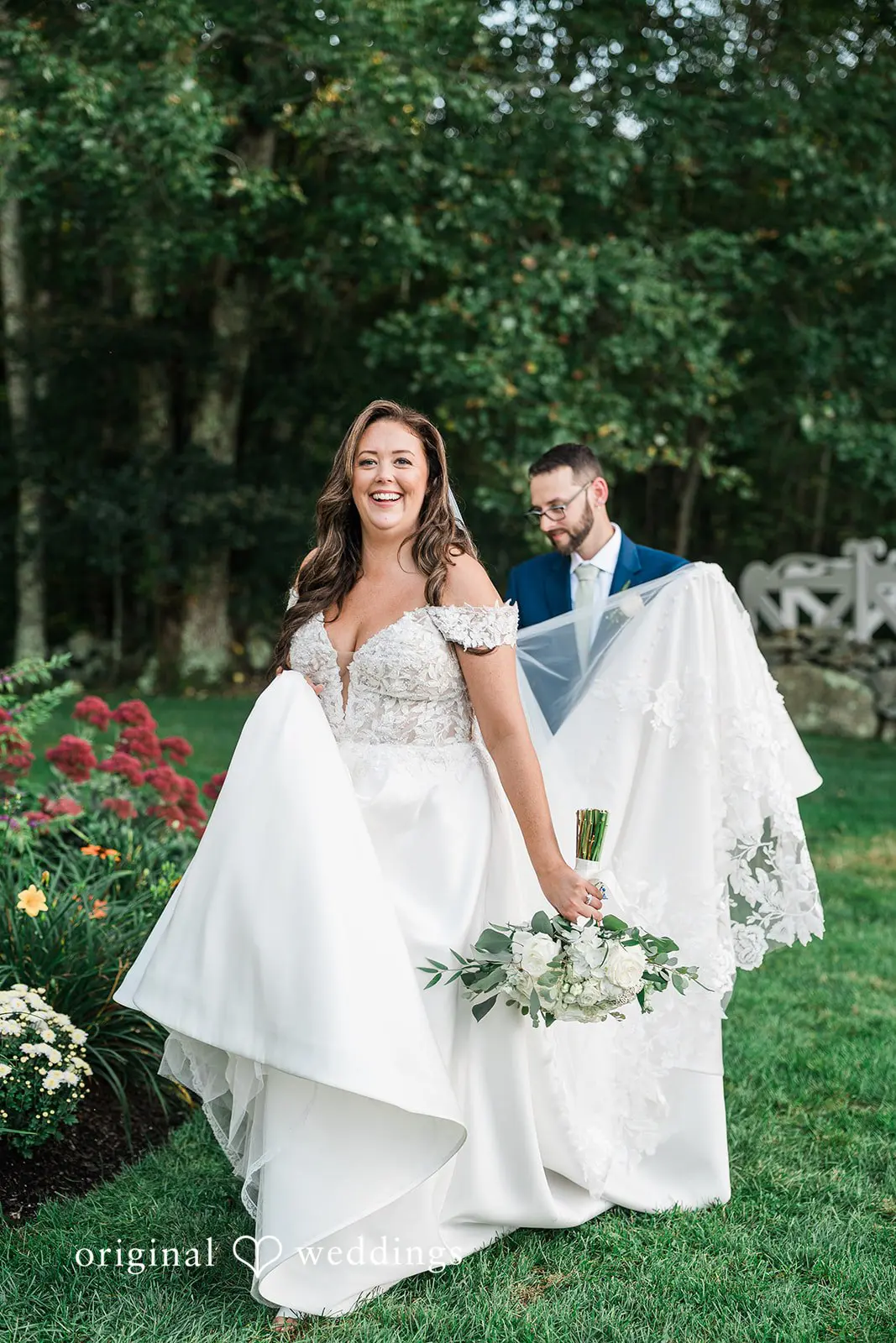 Jennifer + Zachary Bittersweet Farm Wedding // Jennifer & Zachary -