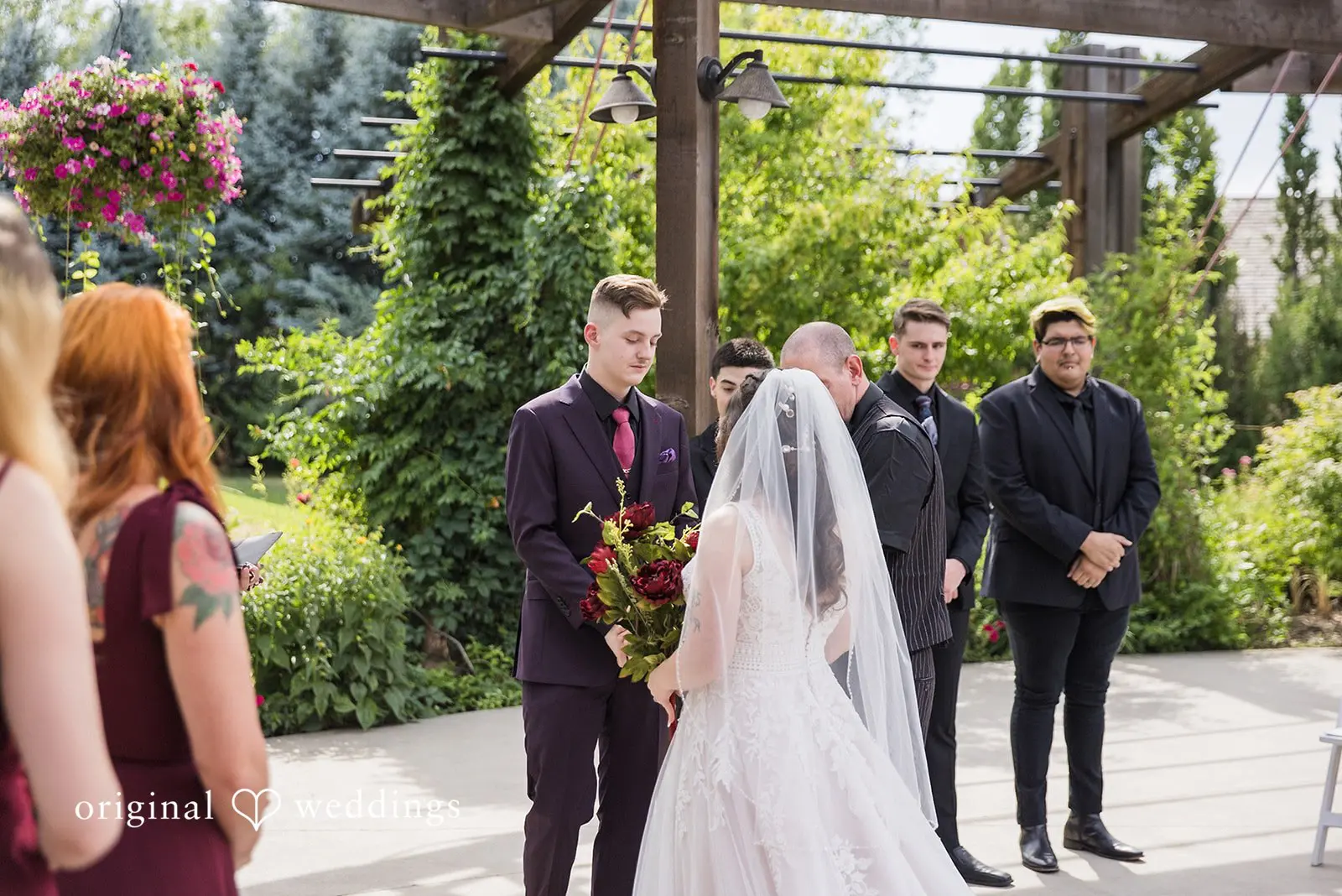 Jesslyn + Kenneth Brookside Wedding // Jesslyn & Kenneth -