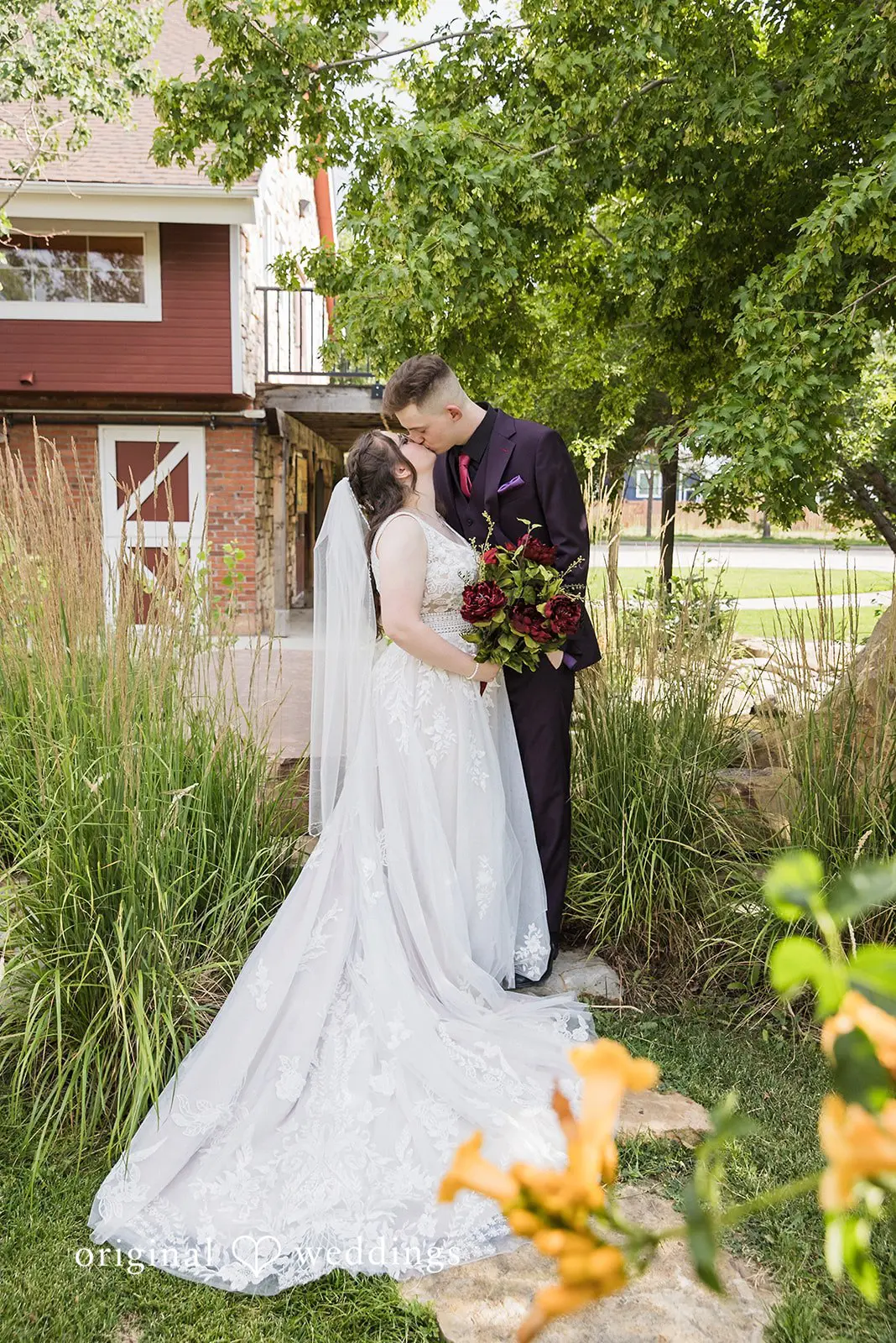 Jesslyn + Kenneth Brookside Wedding // Jesslyn & Kenneth -
