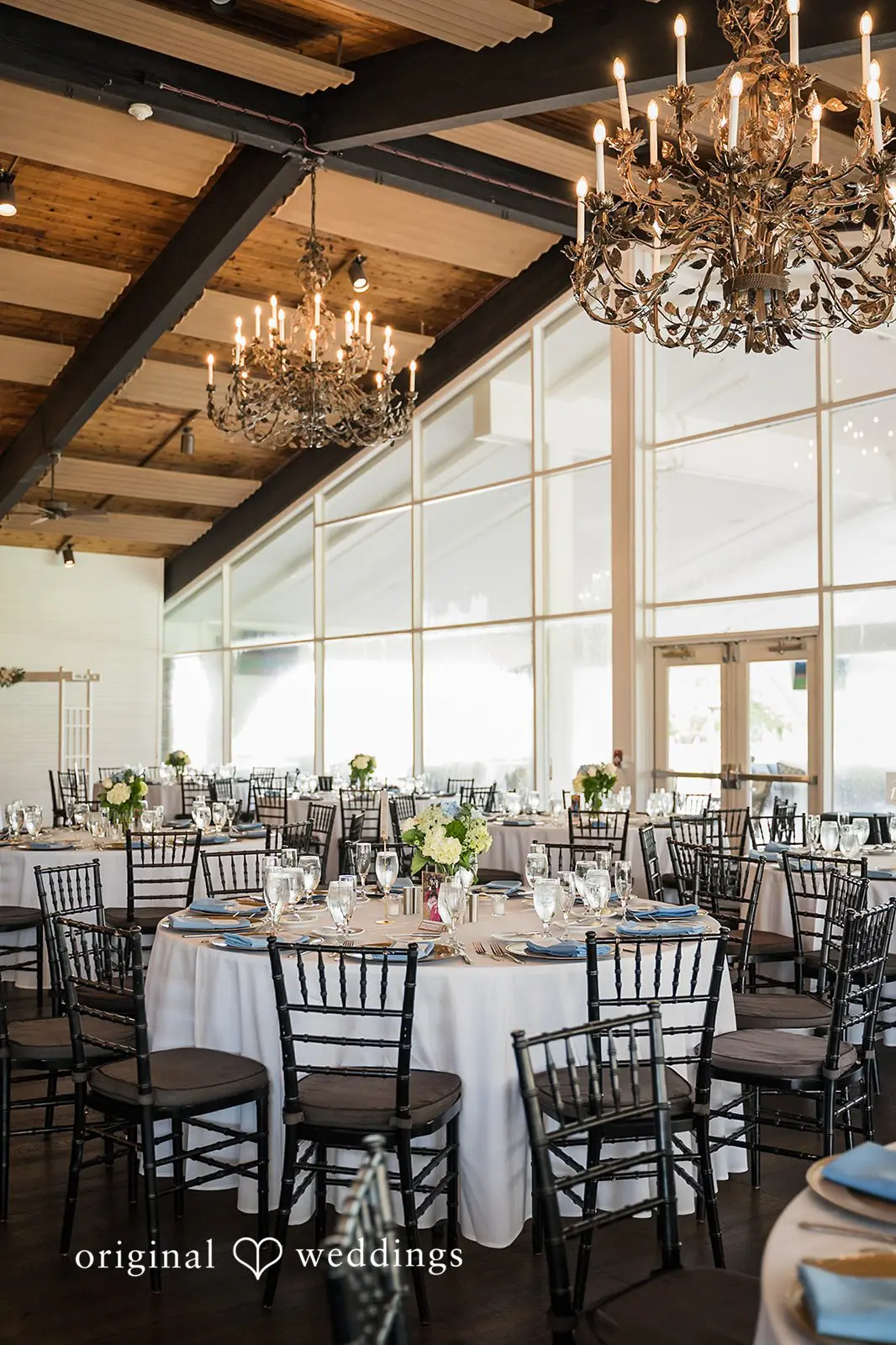 Hannah + Christopher Cape Club of Sharon Wedding // Hannah & Christopher -
