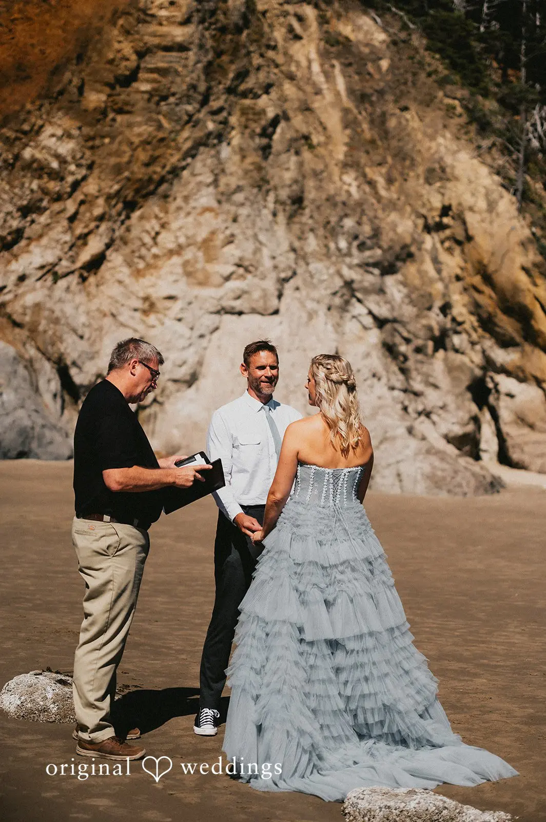 Rhiannon + Bracken Cape Kiwanda Wedding // Rhiannon & Bracken -