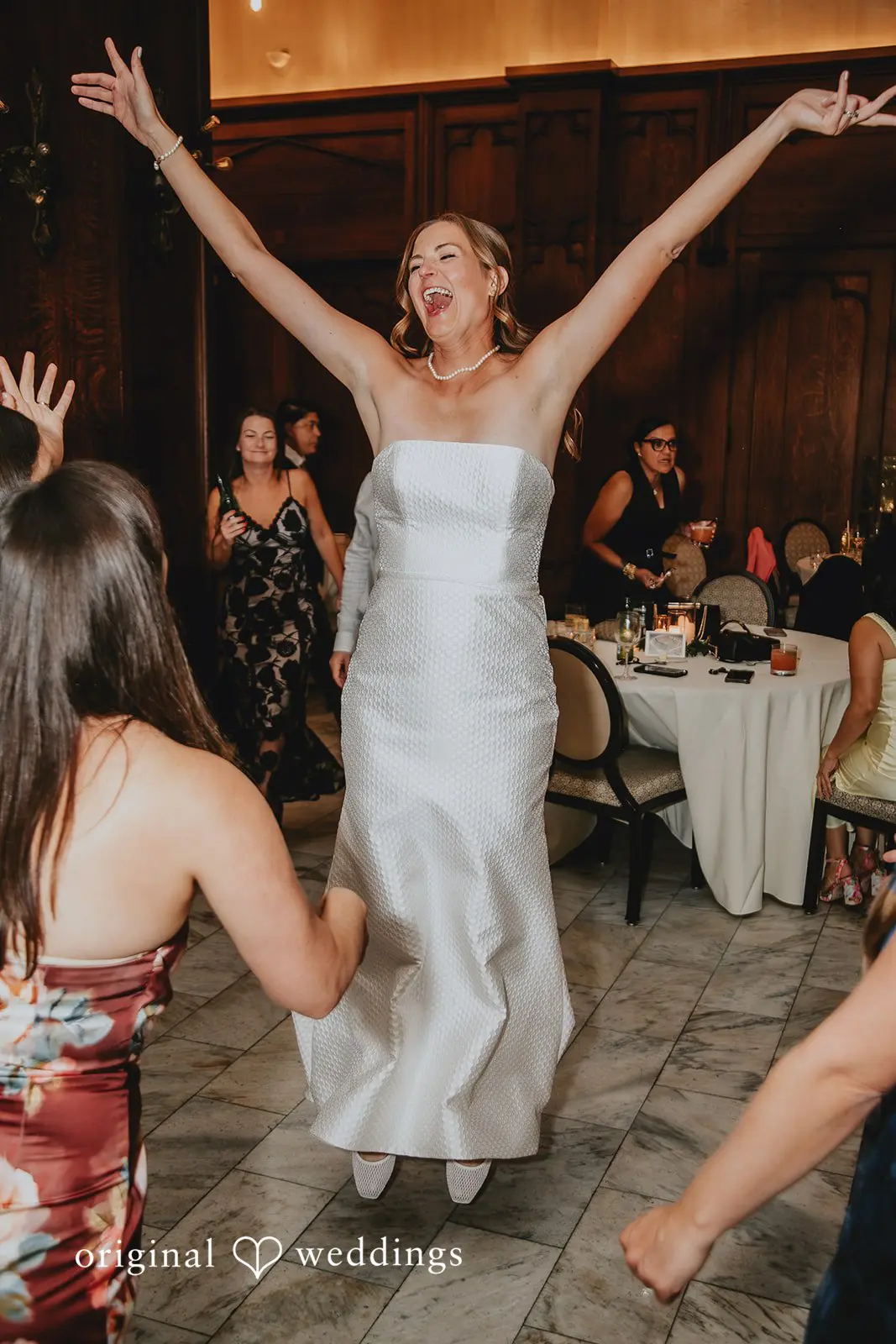 Chicago Athletic Association Wedding // Anne Marie & Michael -
