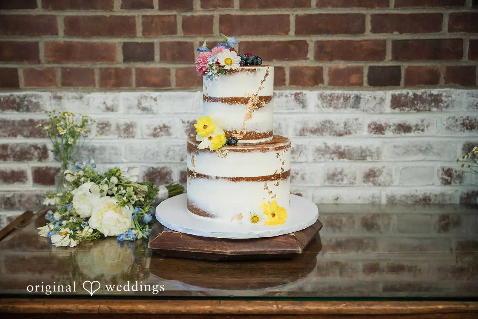 Valery + Andrew Chicago Athletic Association Wedding // Valery & Andrew -