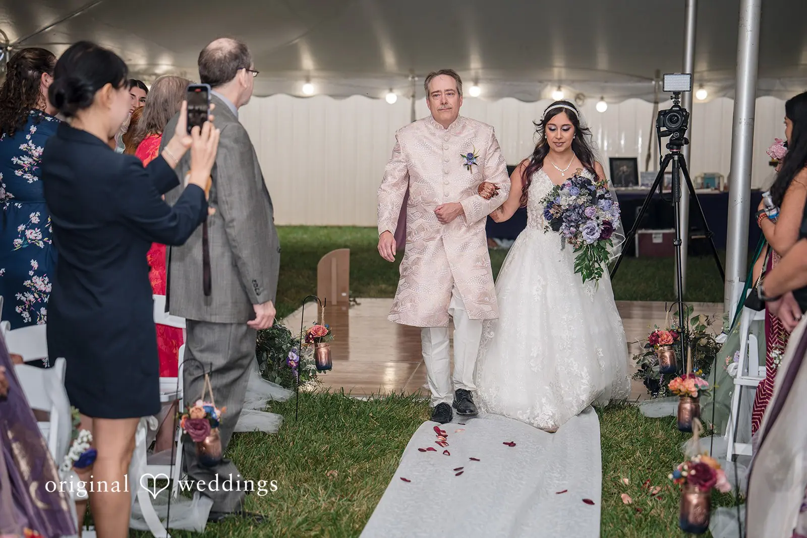 Chicago Backyard Wedding // Amanda & Jonathan -