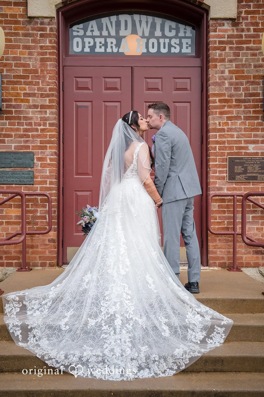 Chicago Backyard Wedding // Amanda & Jonathan -