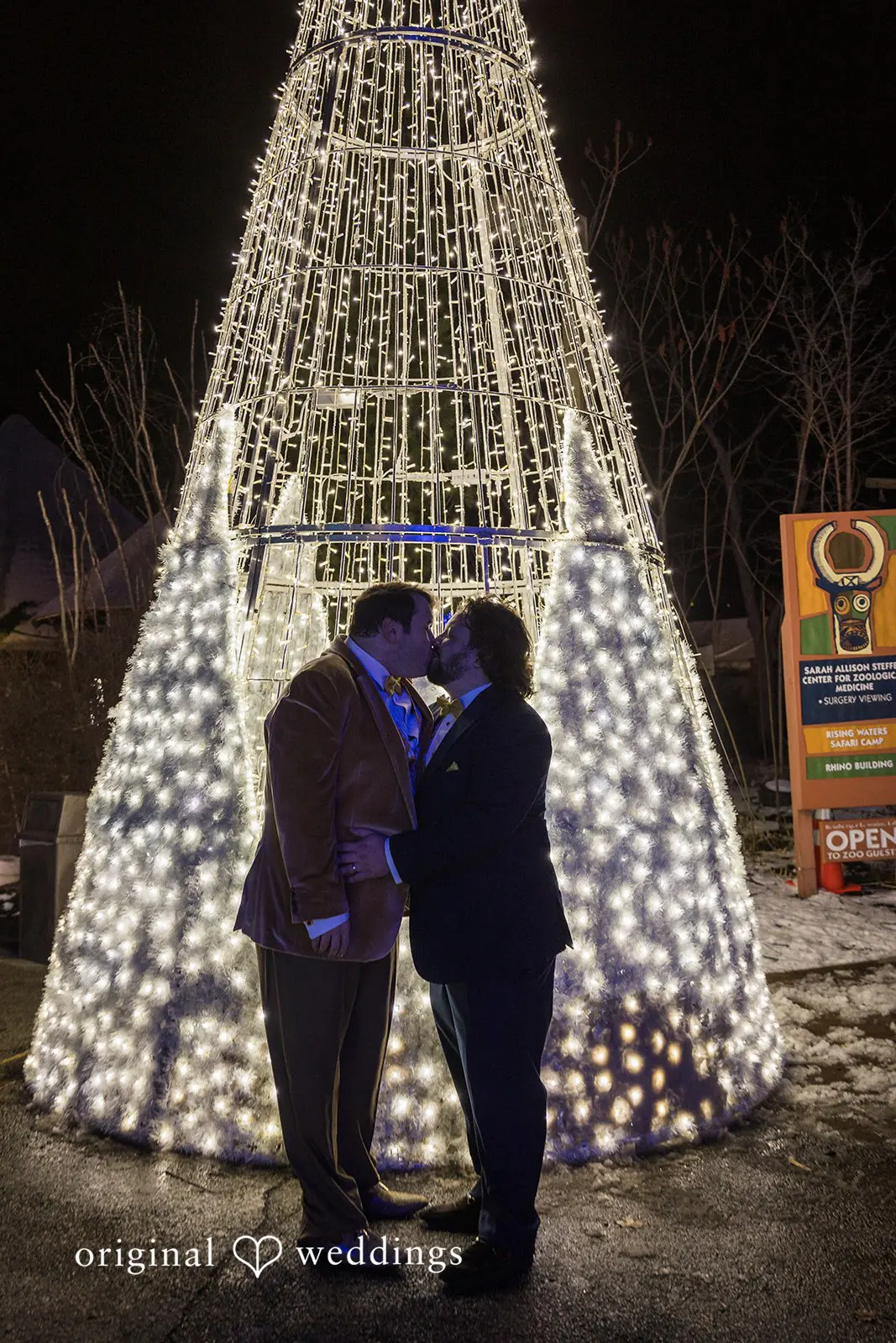 Cleveland Metroparks Zoo Wedding // Daniel & Daniel -