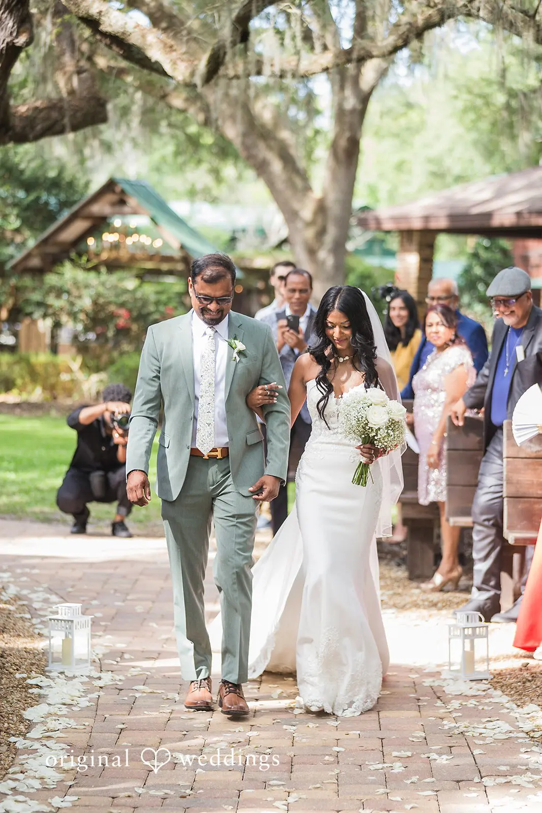 Sarah + Cody Club Lake Venue Wedding // Sarah & Cody -