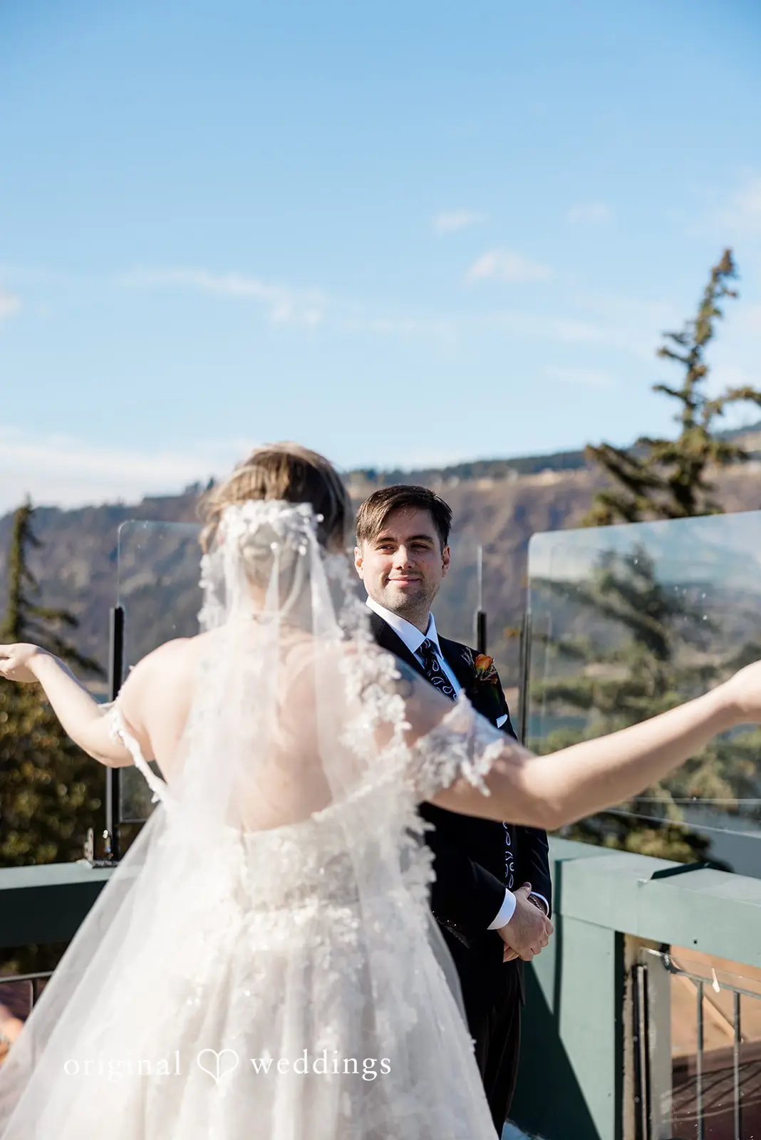 Rebecca + Jaxson Columbia Gorge Hotel Wedding // Rebecca & Jaxson -