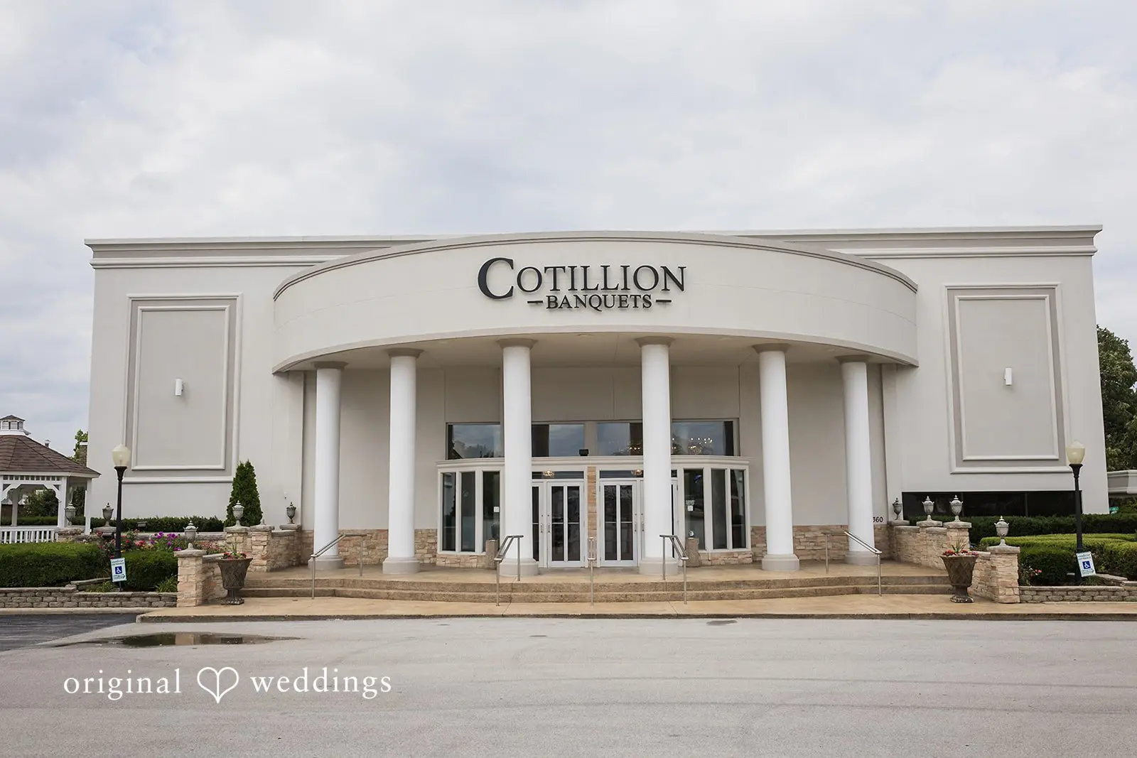 Cotillion Banquets Wedding // Alex & John -