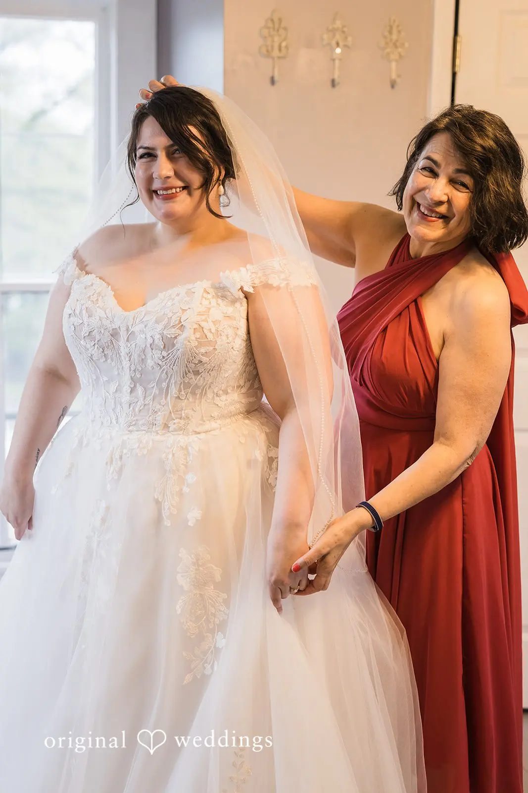 Defiance Ridge Vineyards Wedding // Gabriella & Ethan -